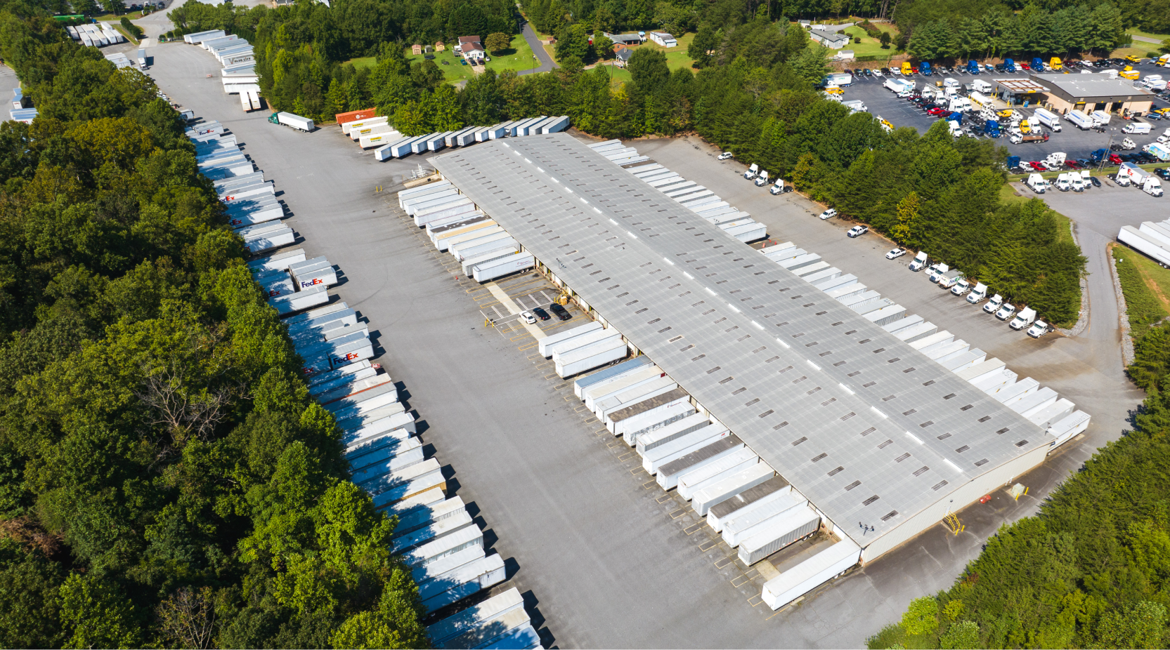 Aerial view of a 3PL warehouse facility located in the Charlotte, NC region, operated by Cargo Integrated Logistics.