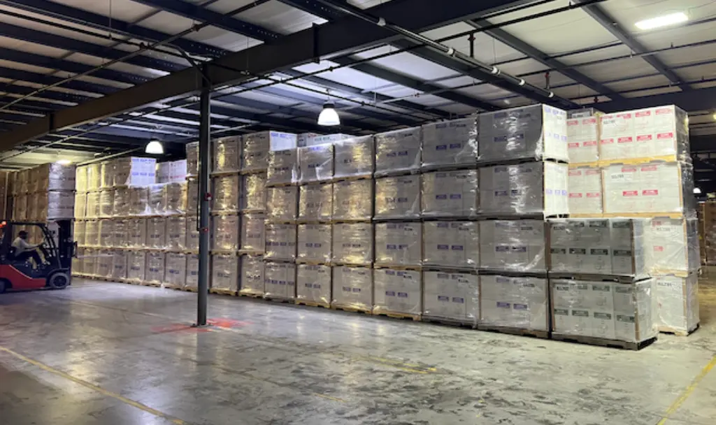 Interior of an FDA-compliant pharmaceutical warehousing facility in Charlotte, North Carolina, demonstrating 3pl warehouse cleanliness and warehouse distribution standards.